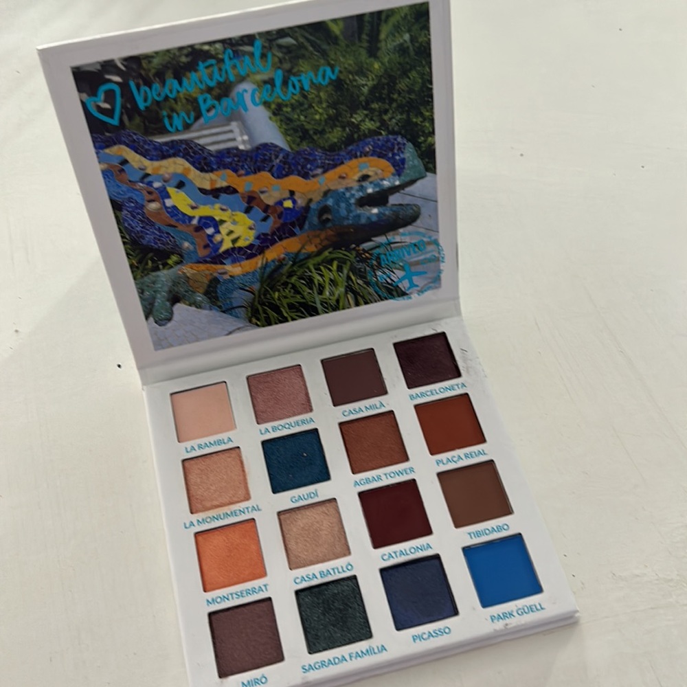 BH cosmetics Travel Series palette-Barcelona. Lightly used